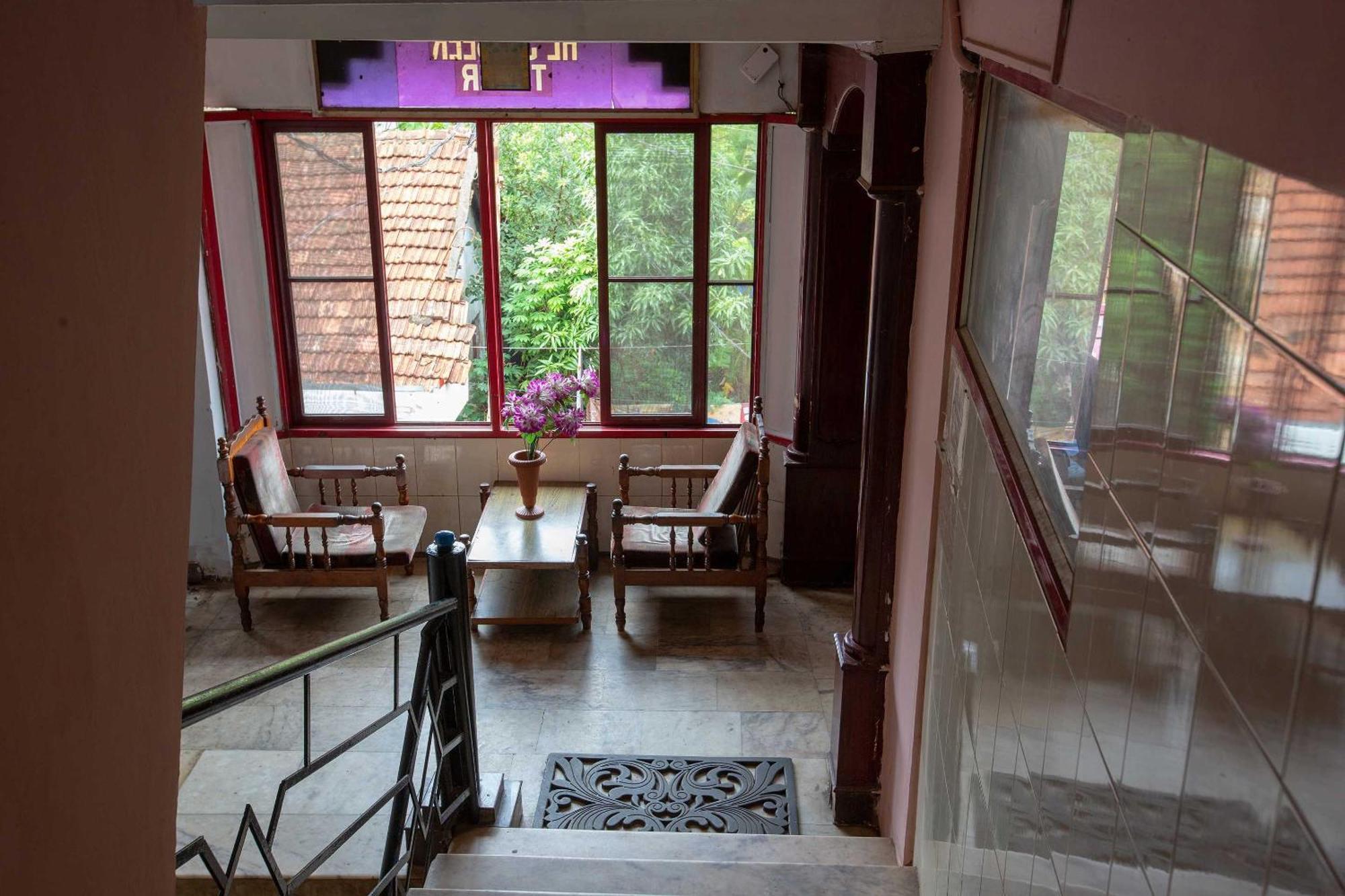 SPOT ON 40760 Sangamam Tourist Home Kannur Bagian luar foto