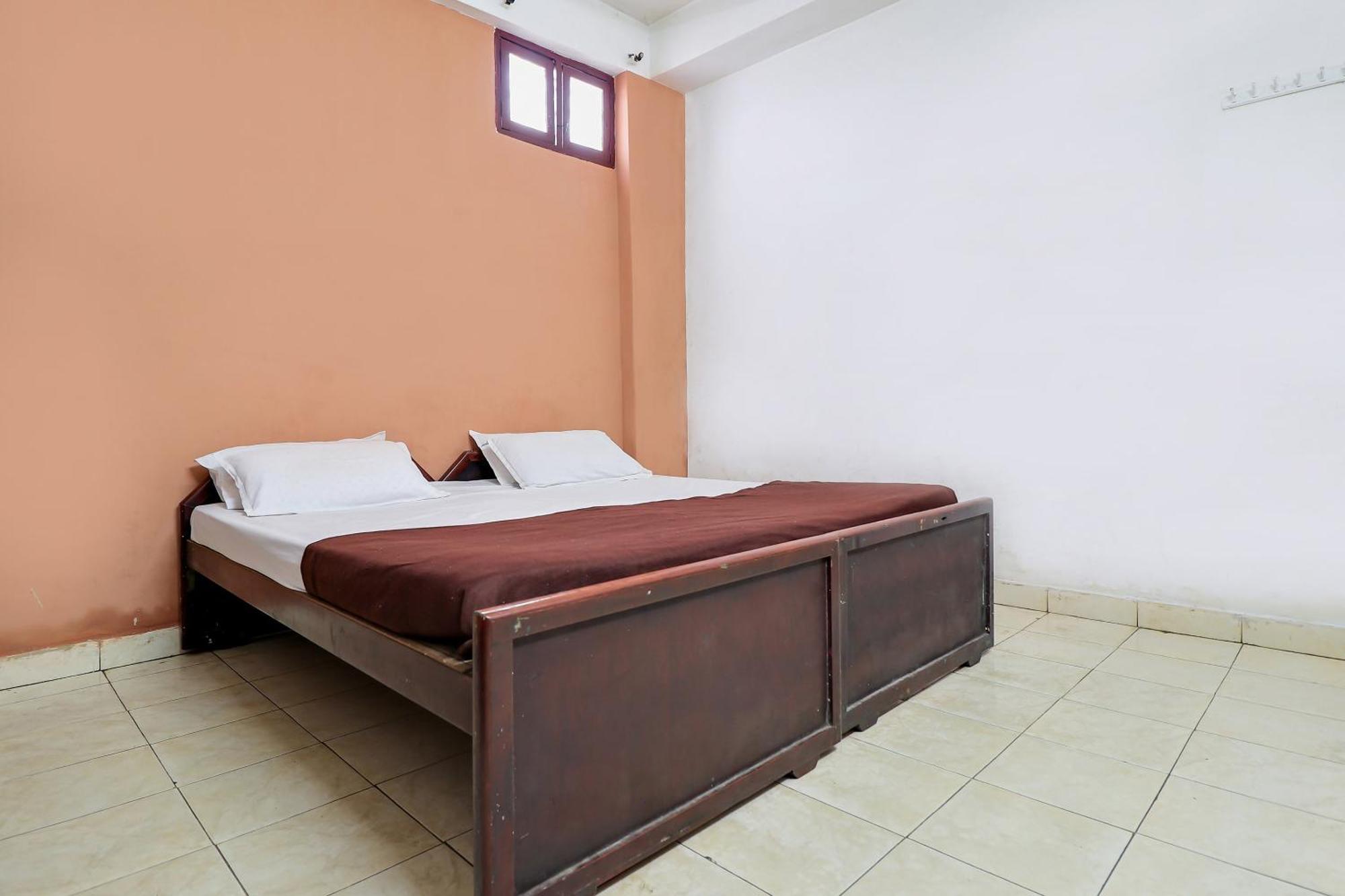 SPOT ON 40760 Sangamam Tourist Home Kannur Bagian luar foto