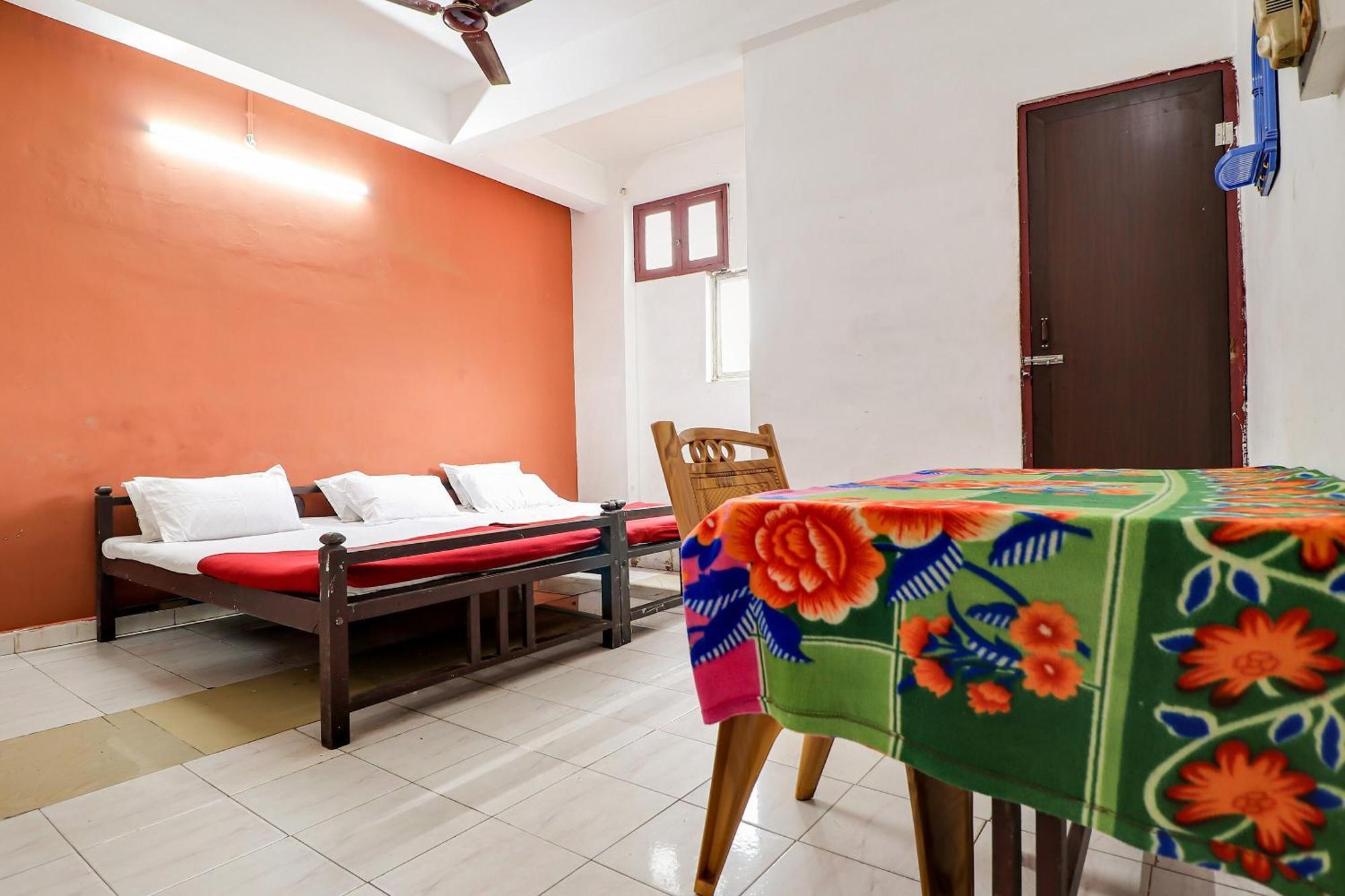 SPOT ON 40760 Sangamam Tourist Home Kannur Bagian luar foto
