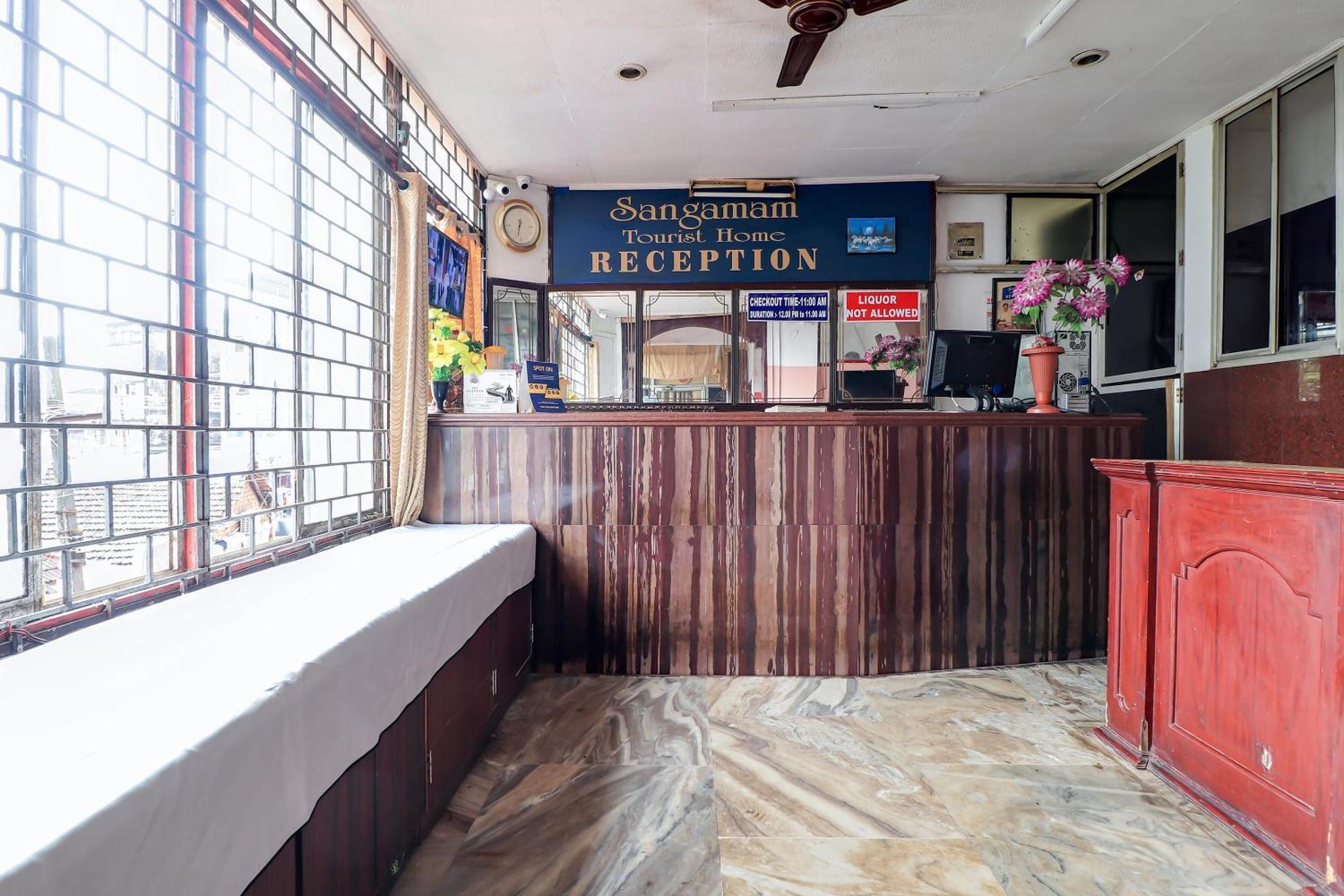 SPOT ON 40760 Sangamam Tourist Home Kannur Bagian luar foto