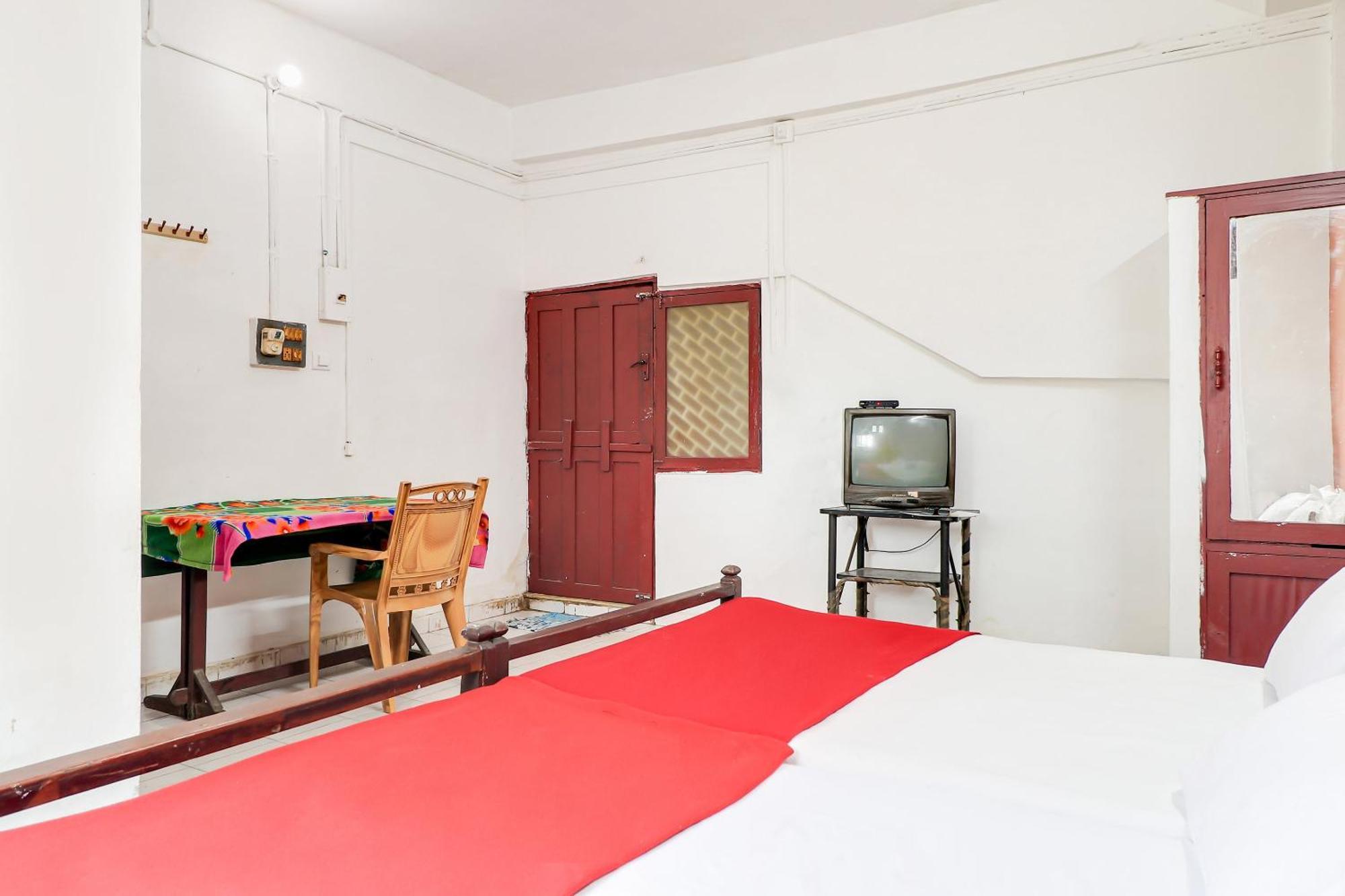 SPOT ON 40760 Sangamam Tourist Home Kannur Bagian luar foto